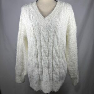 NWT Lucky Brand White Cable Knit Eyelash Plush Sweater V-Neck Medium White